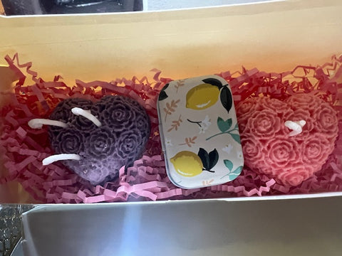 Heart candle with matchbox gift set